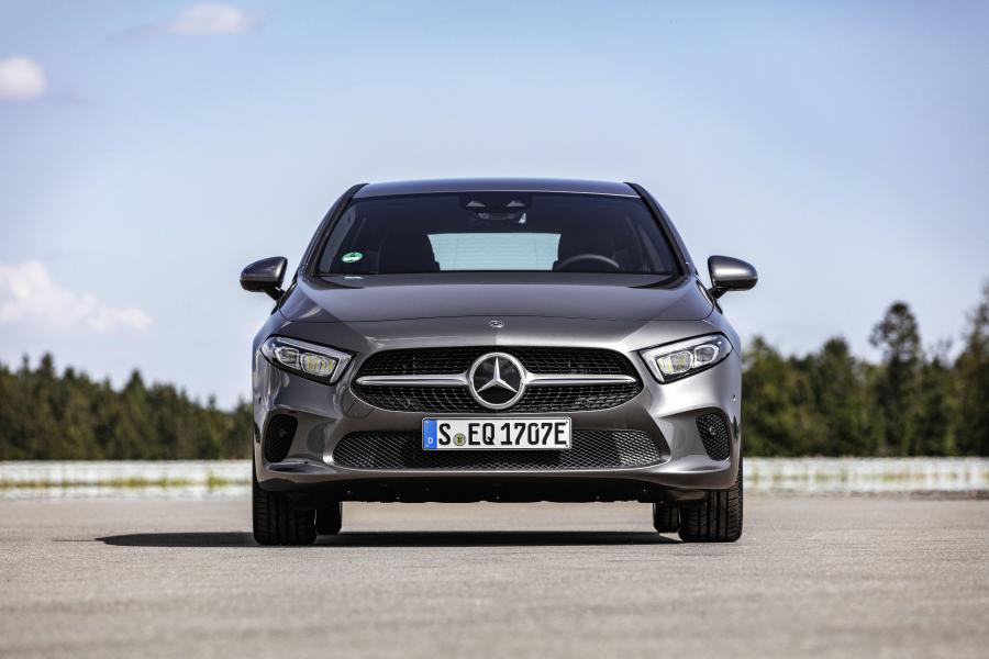  Mercedes-Benz A250 e (W177) 2019 года  (WW) (фото 17 из 33)
